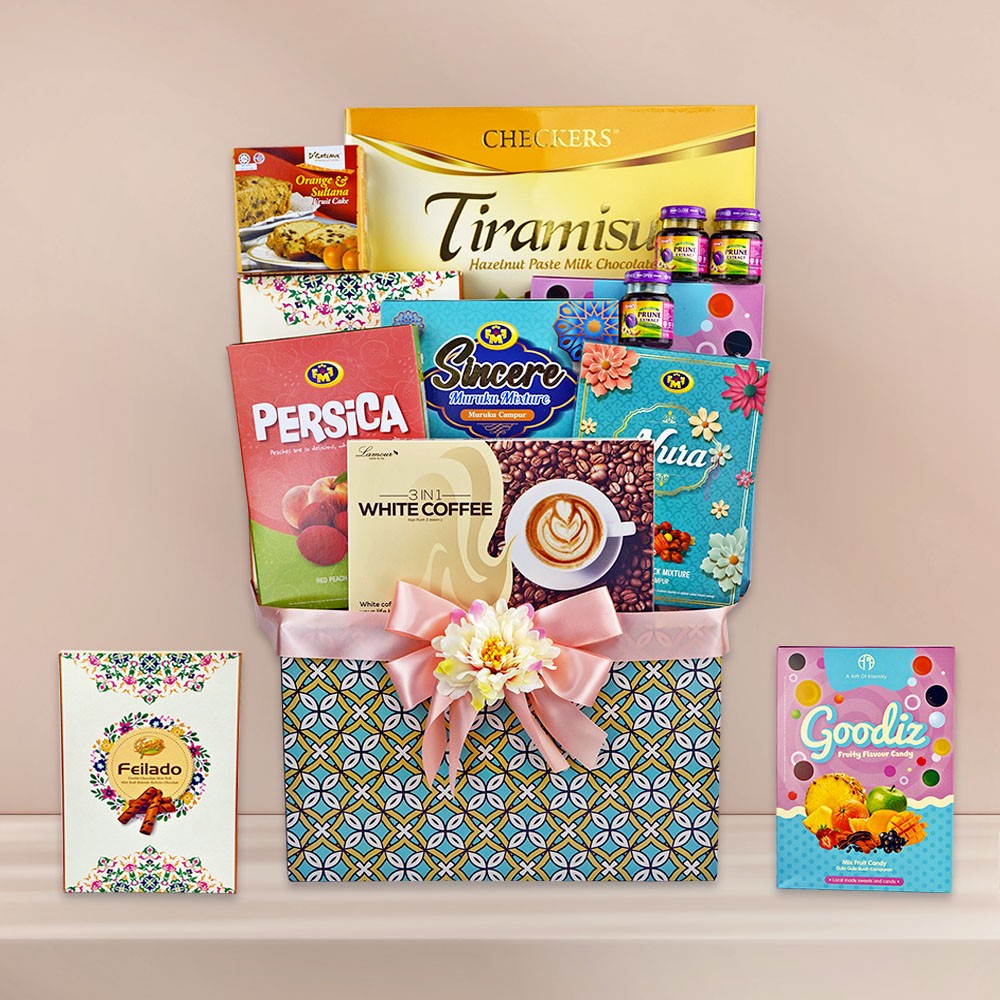 Hamper World Celebration Treat Hamper